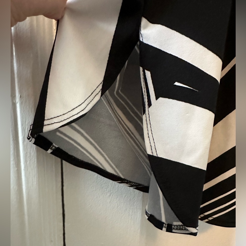 Tiana B Size 24W Black and White Abstract Print Dress - Picture 7 of 7